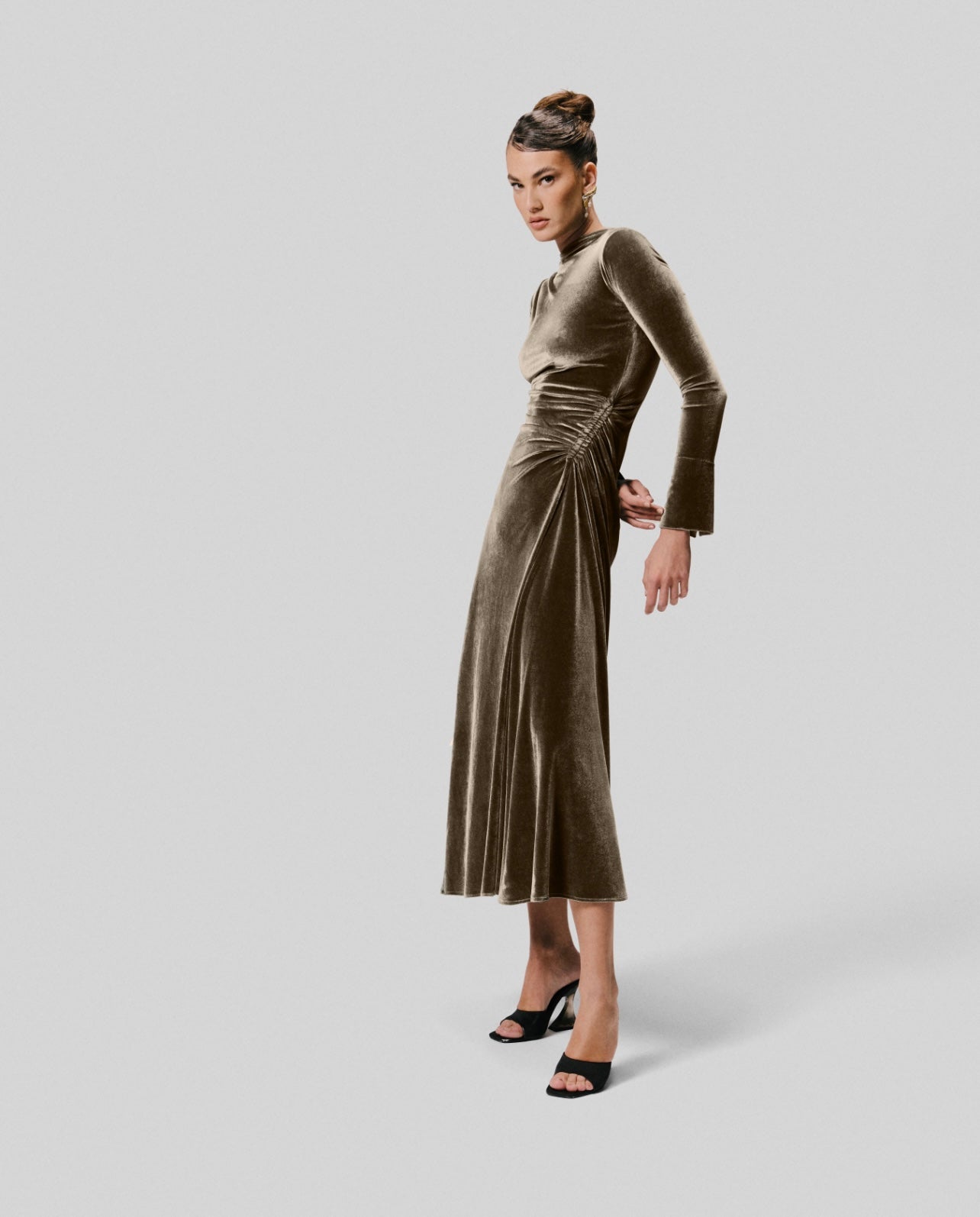 Velvet Maxi Dress with Side Gathering – Studio Camellia