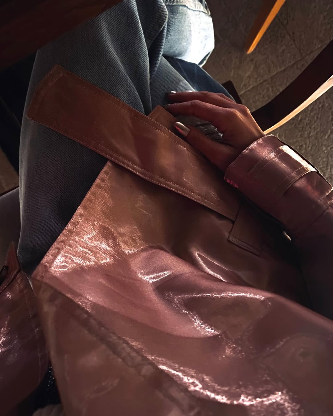 Structured Cropped Metallic Trench